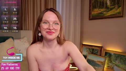 Snapshot of horny_svinka chatting on October 20, 5:34 am Horny Svinka online show from October 20, 5:34 am