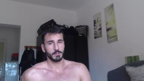 hornyasfuckk33 online show from June 13, 12:59 pm