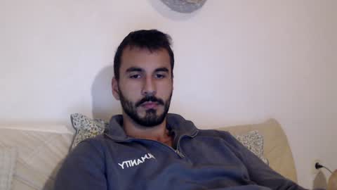 Snapshot of hornyasfuckk33 chatting on December 18, 2:53 am hornyasfuckk33 online show from December 18, 2:53 am