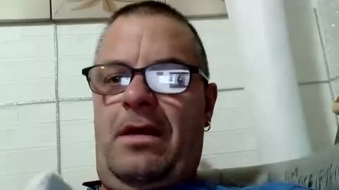 Thorsten online show from December 5, 5:12 pm