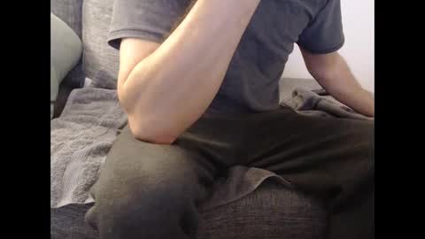 Ahhhh mom use me online show from March 8, 12:00 am