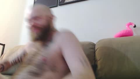 Snapshot of hornyhairy_bi chatting on October 23, 10:32 pm Harry online show from October 23, 10:32 pm