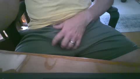 hornyhubby1001 online show from September 26, 1:52 pm