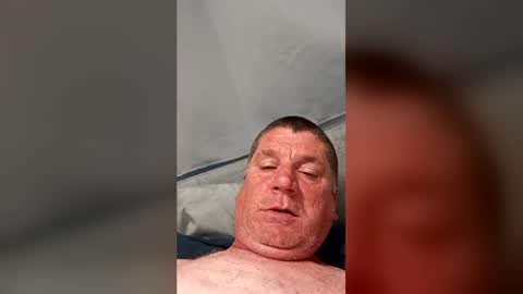 hornyman6942842 online show from June 29, 12:27 pm