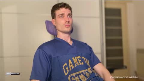 Travis online show from March 1, 10:47 pm