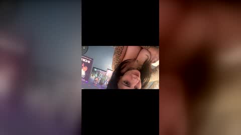 horrorqueen1225 online show from February 11, 7:29 pm