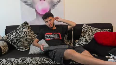 hot bad boy69 online show from December 16, 8:37 pm