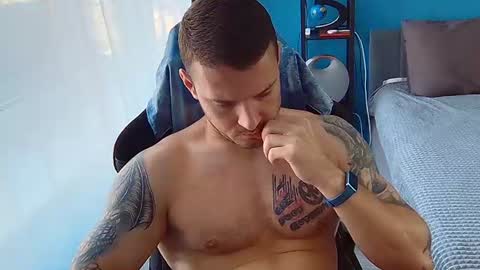 hot_cap_77 online show from June 22, 12:23 pm