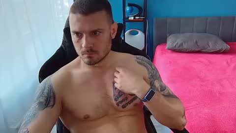 hot_cap_77 online show from July 11, 12:52 pm