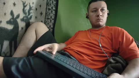 hot_guy36 online show from April 9, 3:29 pm