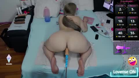 Jessica  Tyler online show from May 26, 5:52 pm