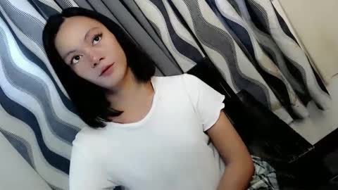 Snapshot of hot_n_spicy69 chatting on March 4, 4:49 am SWEET AGATHA online show from March 4, 4:49 am
