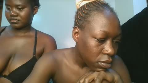 Hot petite online show from April 2, 1:51 pm