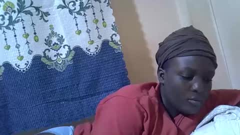 RAYLAH online show from December 14, 11:11 pm