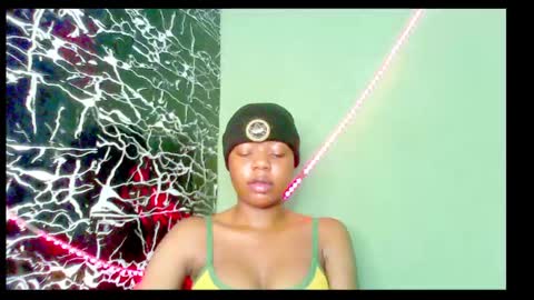 Stella online show from January 15, 7:01 pm