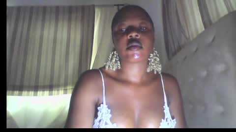 Stella online show from May 31, 12:37 pm
