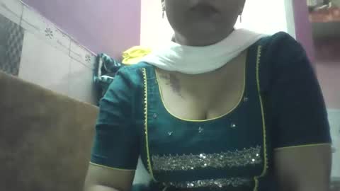 Tanvi online show from March 19, 10:10 am