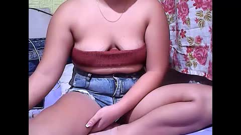 hot_tricia05 online show from March 3, 11:11 am