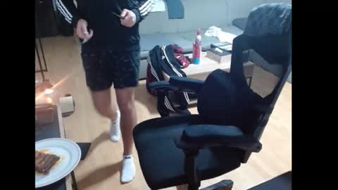 Snapshot of hotfilled chatting on October 21, 5:49 pm Mephisto667 online show from October 21, 5:49 pm