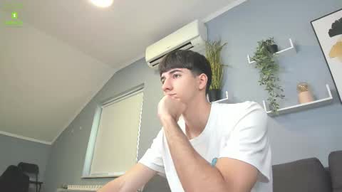 QUENTIN online show from September 18, 11:14 am