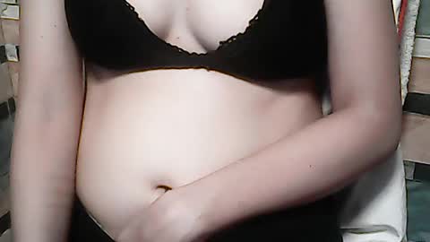 hotfuntasypinay online show from June 9, 1:39 am
