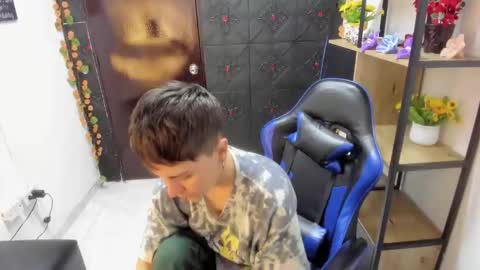 hannah online show from April 17, 2:47 am