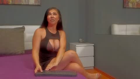 Jennyfer online show from July 28, 3:43 pm