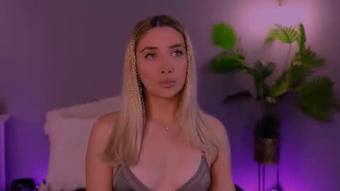 Maria online show from November 24, 3:49 am