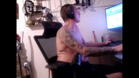 hotkinkytat online show from February 12, 5:37 am