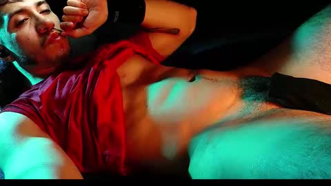 Hotlatinking online show from December 21, 7:53 pm