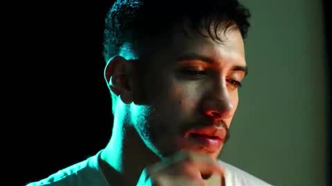 Hotlatinking online show from October 24, 11:05 pm