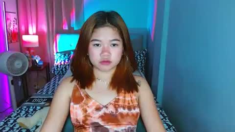 Layla online show from January 14, 8:20 am