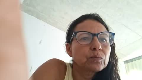 hotleny online show from June 20, 4:57 pm