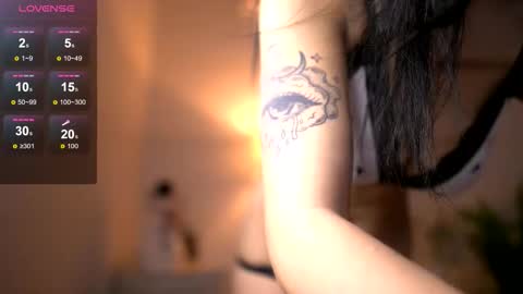 Molly online show from December 16, 5:36 am