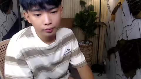 hottestloues online show from May 25, 11:27 am
