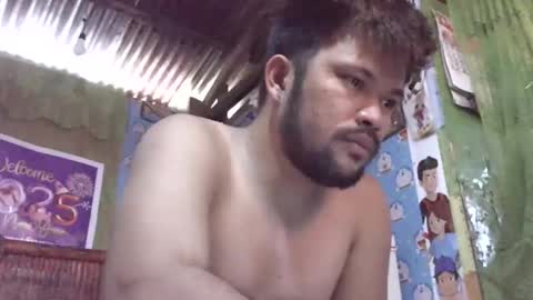 HottestPinoy32 online show from February 3, 5:18 am