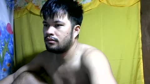 HottestPinoy32 online show from June 23, 10:00 am