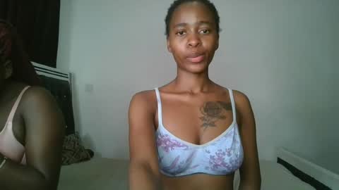 hottie_mistie online show from June 12, 5:45 pm