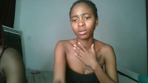 hottie_mistie online show from June 1, 6:20 pm