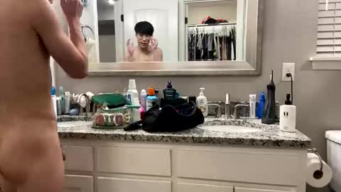 hottiewithabody101 online show from December 5, 5:00 pm