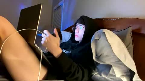 hottiewithabody101 online show from January 13, 8:05 pm