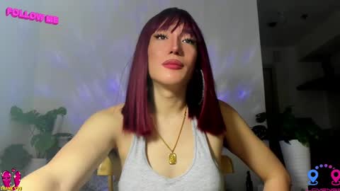 crishinahotty online show from February 12, 10:03 am