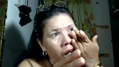 hottycrissy4u online show from June 13, 2:38 pm