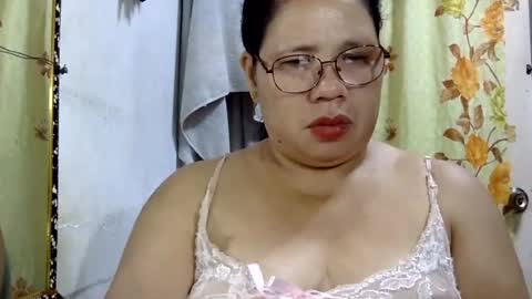 hottycrissy4u online show from July 27, 7:22 pm