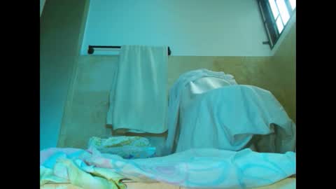 Mary online show from October 9, 6:35 pm