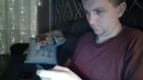 hotuk86 online show from January 15, 9:30 pm