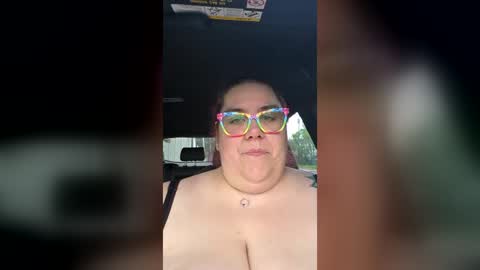 hotwife4685 online show from June 22, 11:01 pm