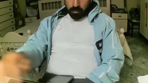 hugeveiny online show from May 20, 4:02 pm