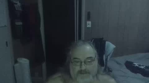 lonely huggy bear online show from April 15, 10:07 am