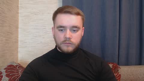 Snapshot of hugo__brad chatting on December 1, 8:00 pm Hugo online show from December 1, 8:00 pm